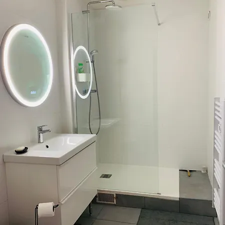 F3 Renouvier Centre * مونبيلييه